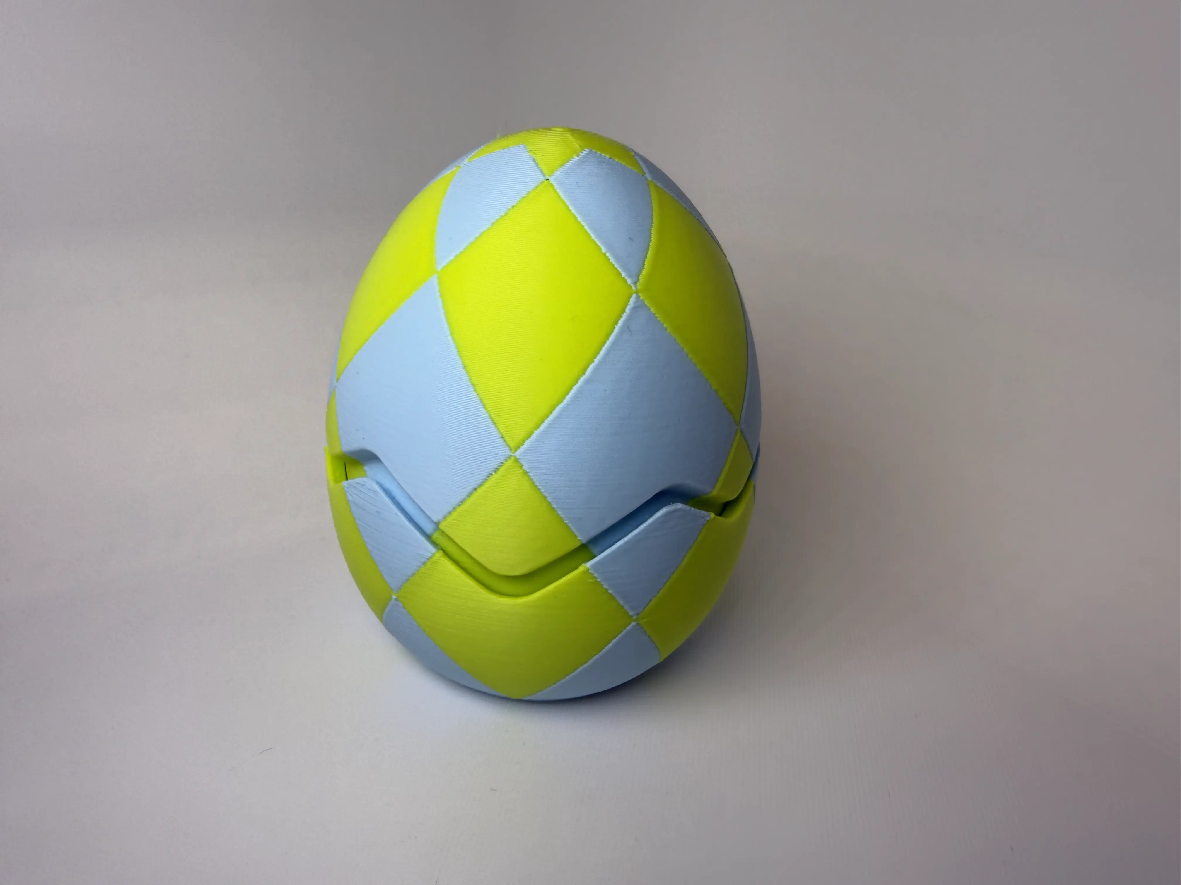 Geschlossenes Ei Diamant Muster